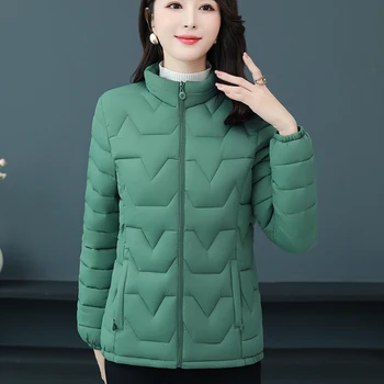 2021 Nova jakna sa pamučnom postavom Ženska kratka, jednostavna i fina, Jednostavna i topla Zimska jakna za majku srednje dobi, zimi pamuka kaputi