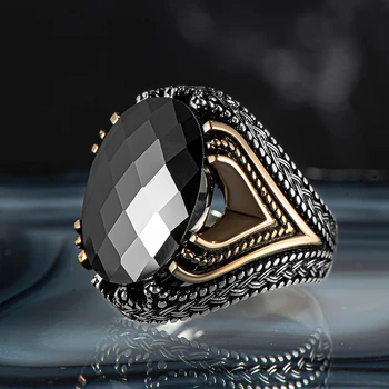 Винтажное Muški prsten sa crnim kamenom Cirkon Od Srebra 925 sterling, Proizvedeno je u Turskoj